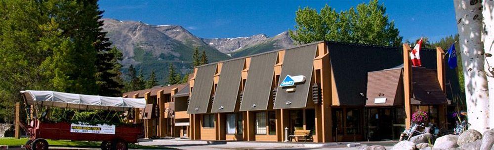 Marmot Lodge Jasper Exterior photo